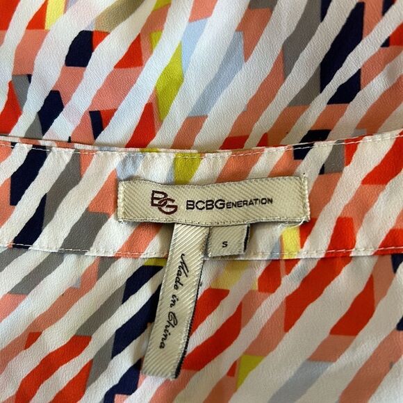 BCBGeneration orange yellow line pattern short cuffed sleeve blouse Size S - Picture 6 of 9